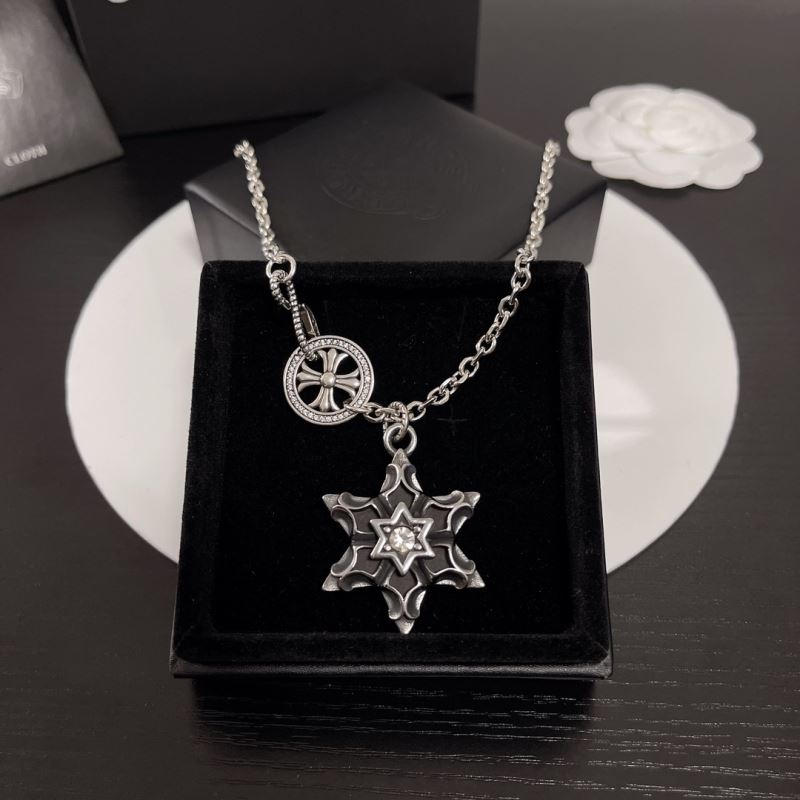 Ch**me He**ts necklaces